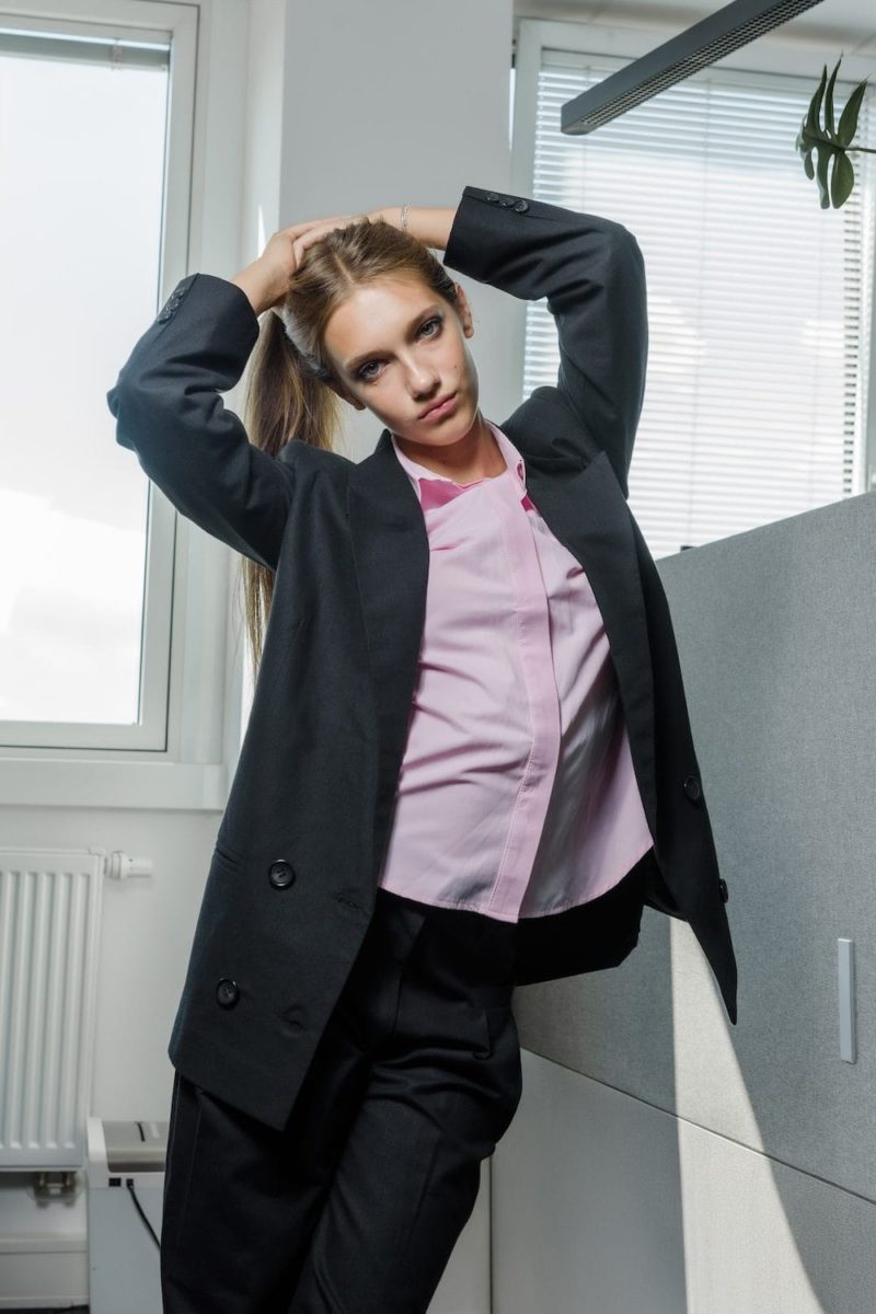 поєднання кольорів в одязі — рожевий з чорним