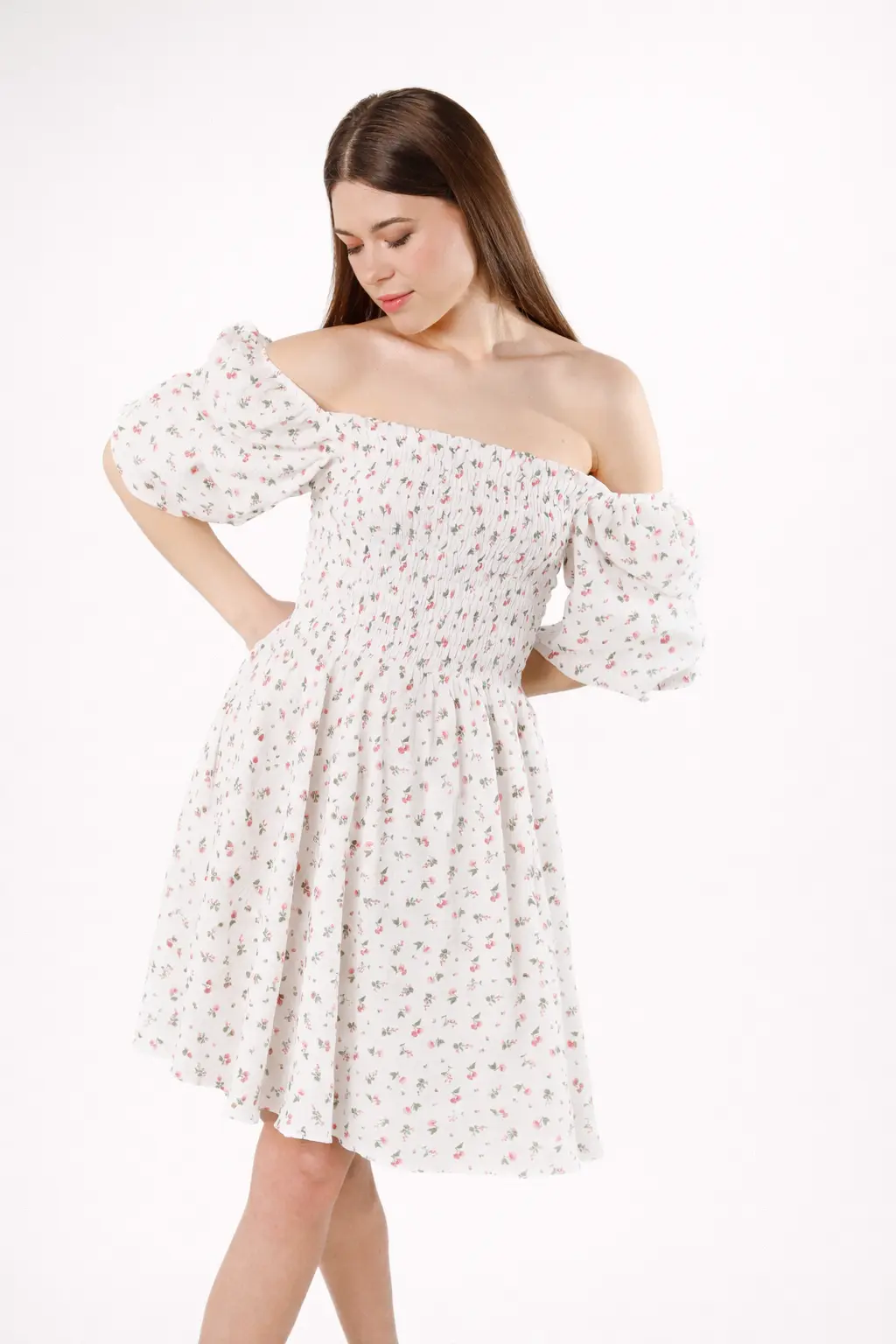 Літня сукня April з відкритими плечима та еластичним ліфом - 5 Літня сукня April з відкритими плечима та еластичним ліфом - Зображення 5